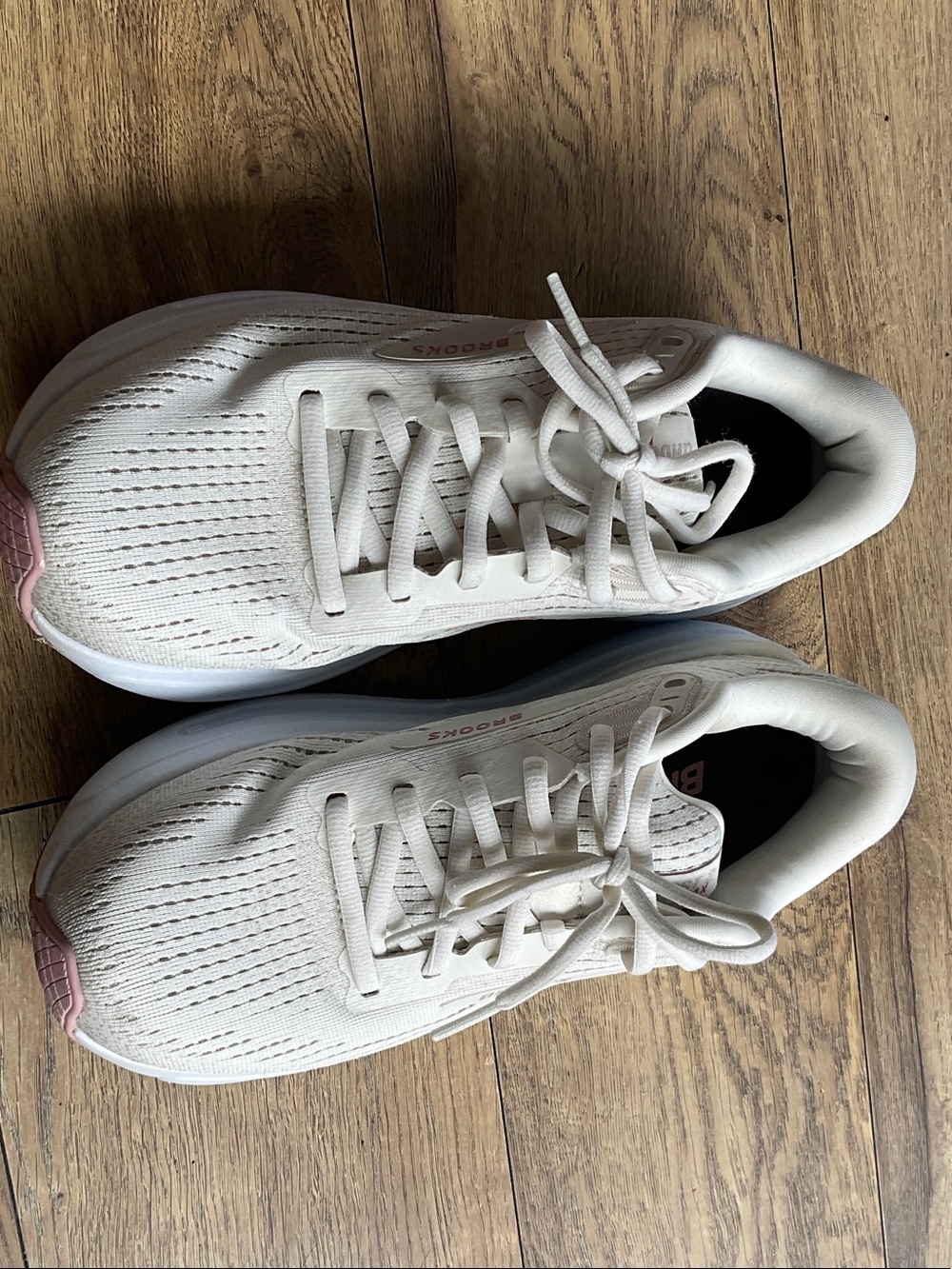 Brooks Women's White Athletic Sneakers with Pink Trim